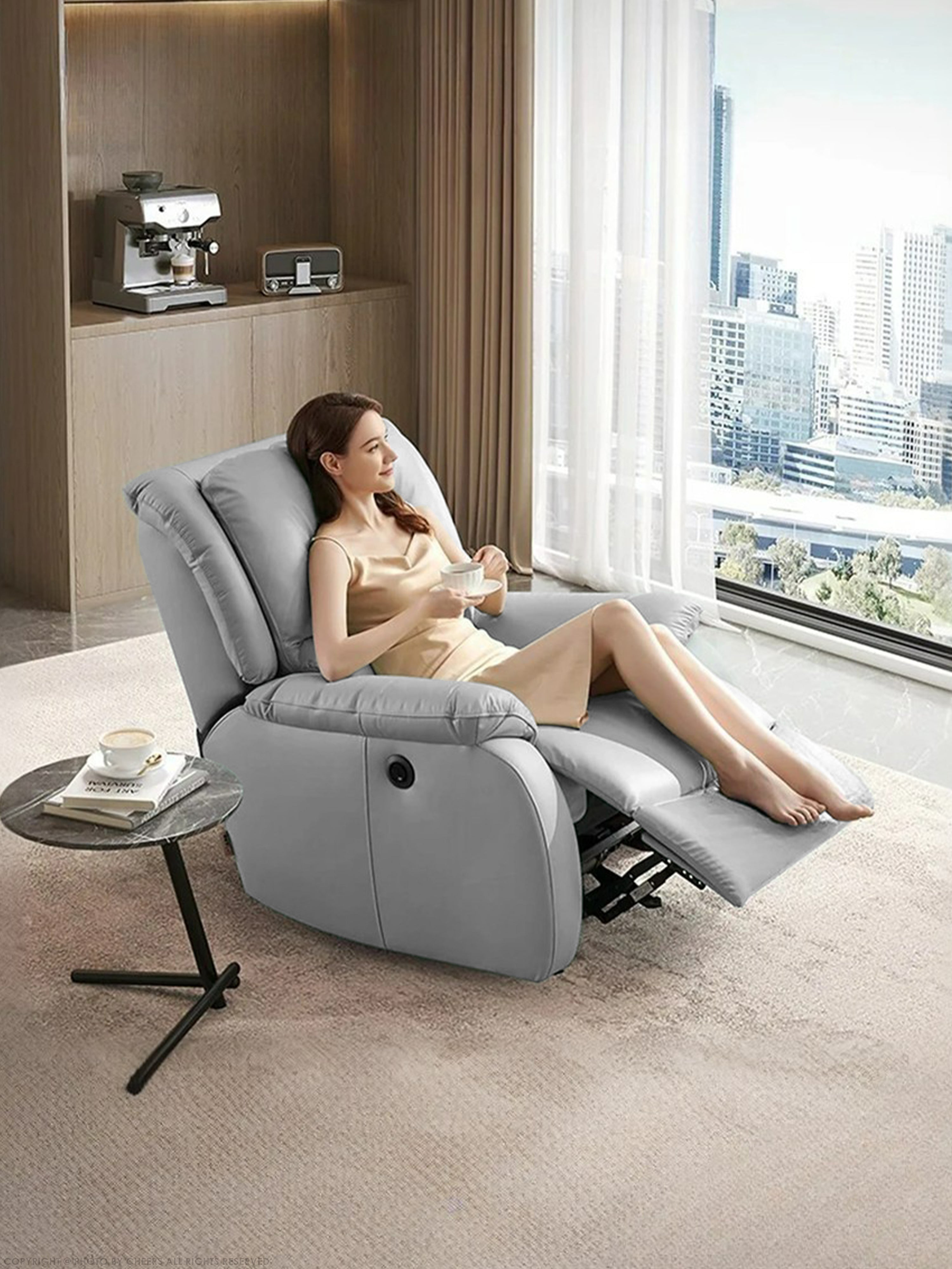 Lucy Lounge Chair