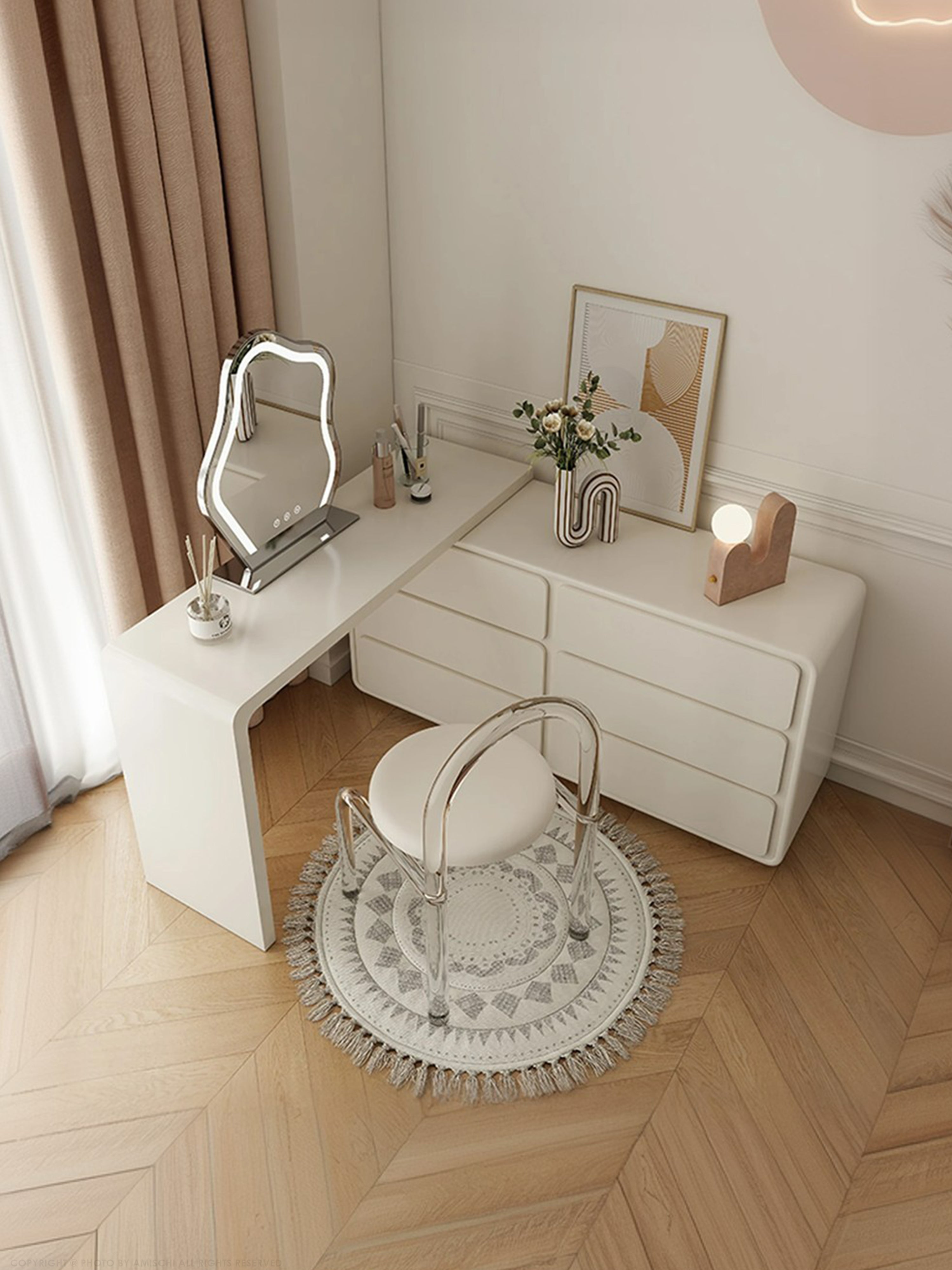 Molly Versatile Dressing Table