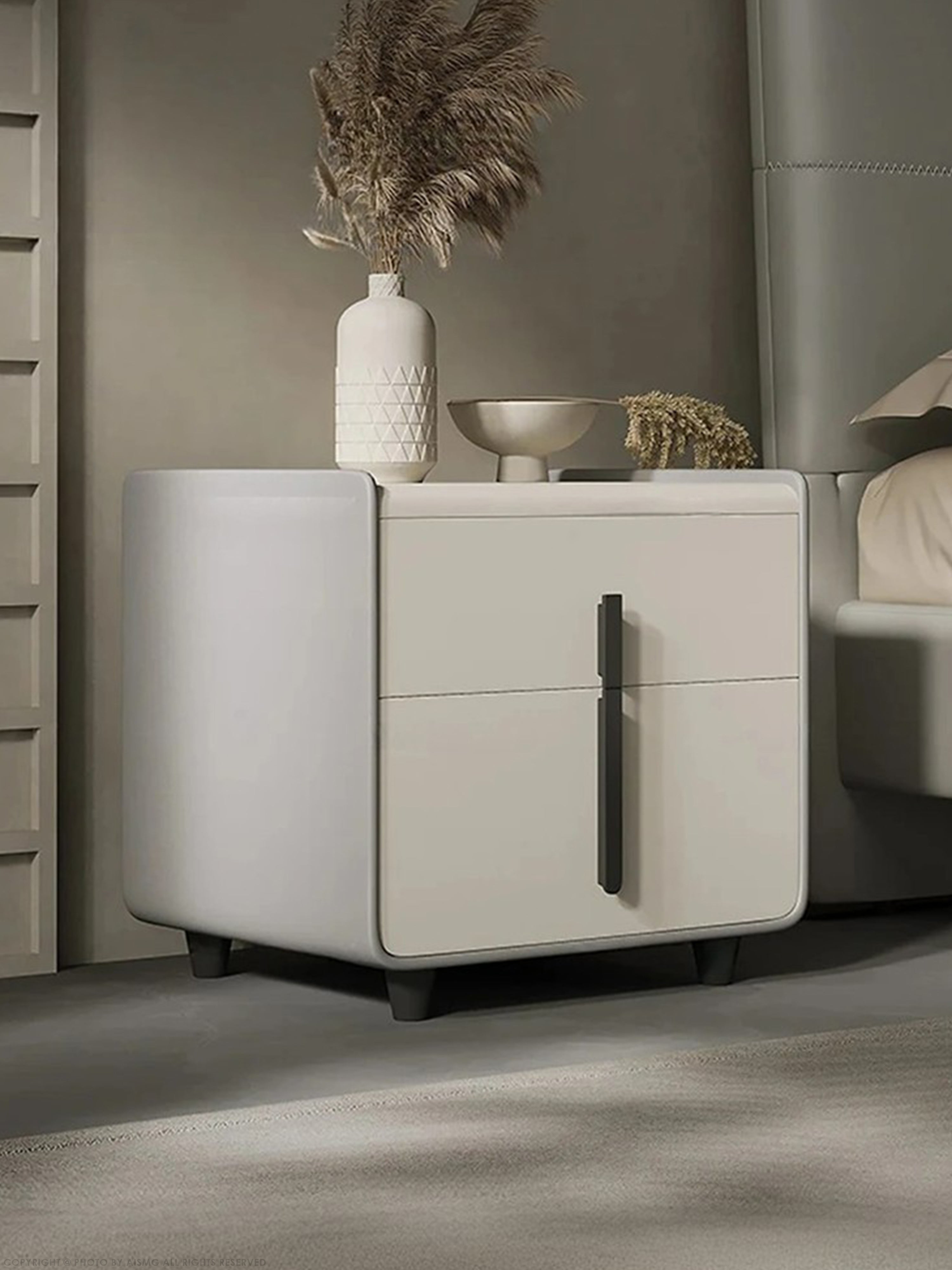 Nancy Luxury Bedside Cabinet